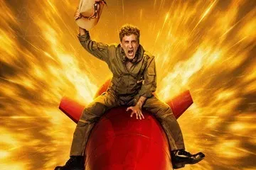 ד"ר סטריינג'לאב - תיאטרון הקאמרי