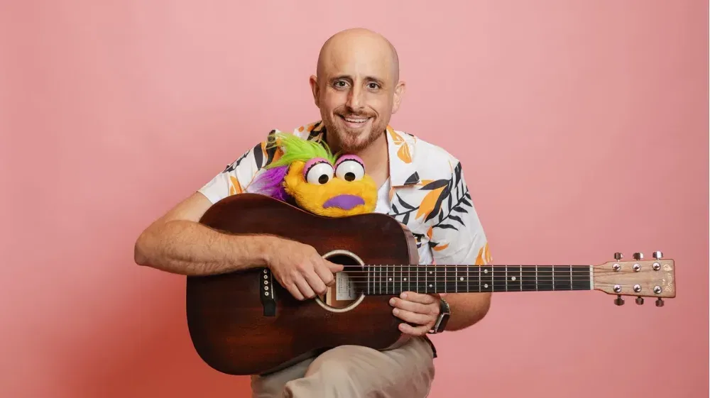 יואב מפוחית וגיטרה
