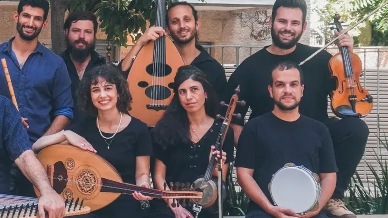 אקדמיה פוגשת מזרח