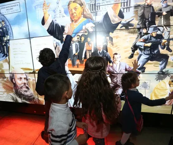 סיור בעברית
