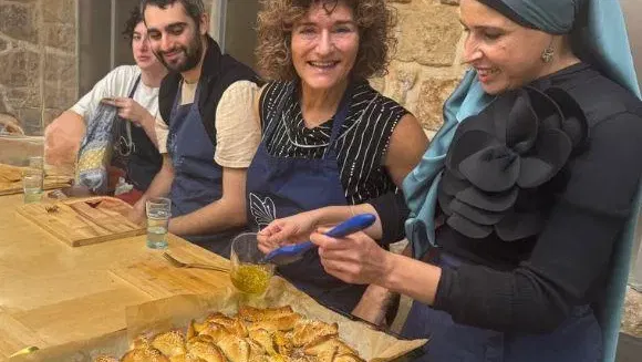 סדנה משפחתית עם חדיג’ה אבד אלגני בבית אלפראשה
