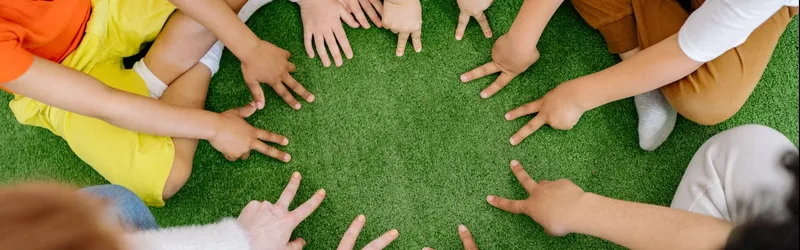 Connect – סבים, סבתות ונכדים בתנועה!