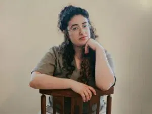 רבקה רביבו במופע להקה