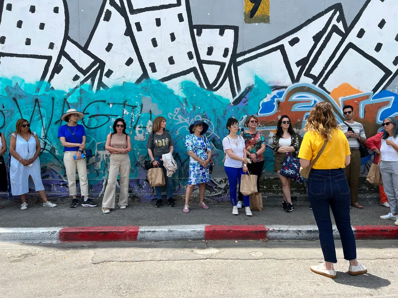 מכירים מייקרים: סיור עיצוב בקרית המלאכה ופלורנטין