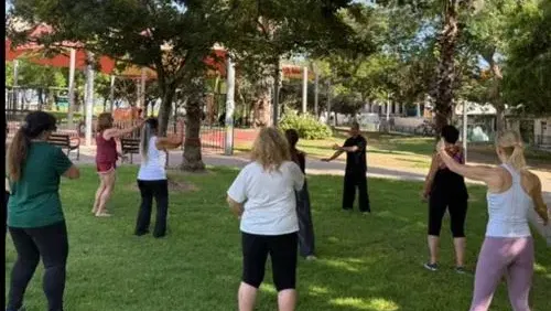 נעים בצל: טאי צ'י קונג- יולי אוגוסט