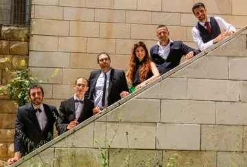 פסטיבל צלילי סתיו - The Floy Joy Swing Band- הכניסה חופשית
