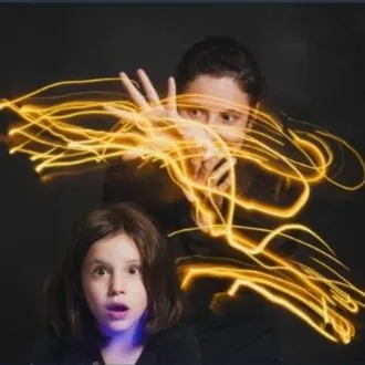 סדנת איור ומשחק באור (Light painting) משפחתית