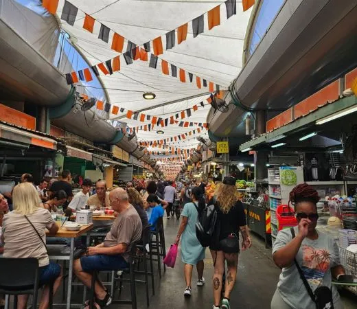 טעימות וסיפורים – טעימות מהשוק וסיפור השכונה. התקווה תל אביב
