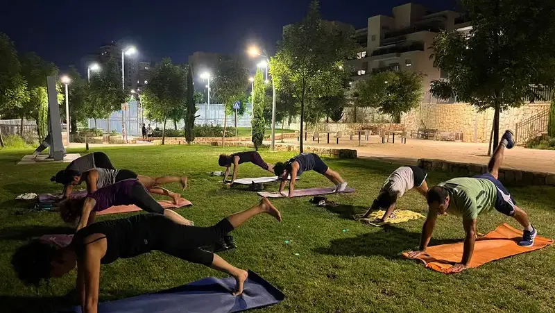 שני ספורטיבי