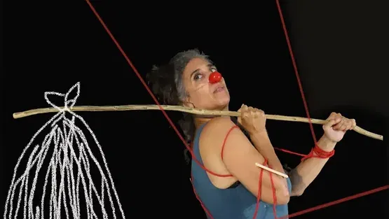 הצגה של תיאטרון גלם: פקעלע