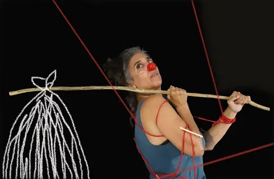 הצגה של תיאטרון גלם: פקעלע