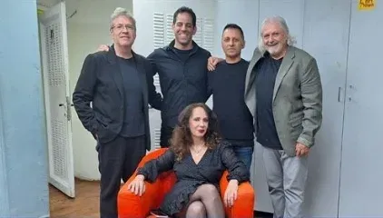 ב.זהב - מסע חובק עולם - יואל שתרוג