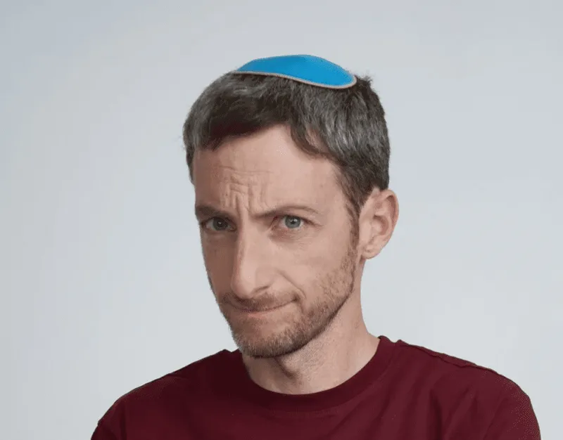 יותר מצחיק מהאפיפיור