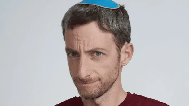 יותר מצחיק מהאפיפיור