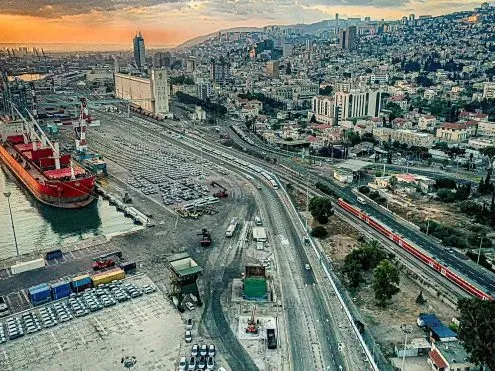 כרמל בים יבוא – סיור בשכונת בת גלים ואתריה החבויים