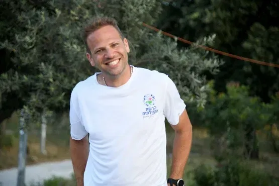 ריקודי עם - עם חן שפורן
