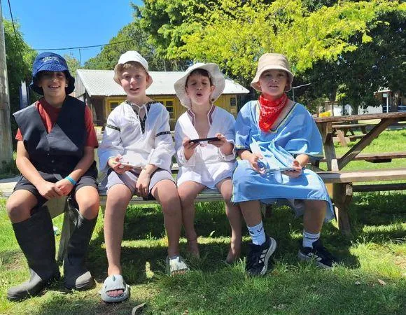 יריד קייצי בסוד הפלא הקיבוצי וקפה תומאס בקיבוץ כפר מסריק