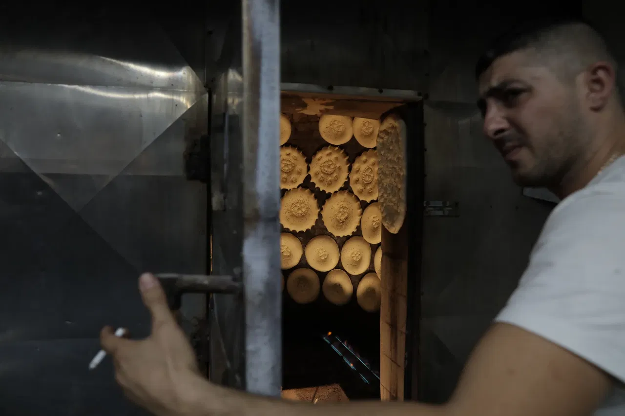 מאוכל בוכרי ועד סאלוף תימני: סיור קולינרי בשוק התקווה