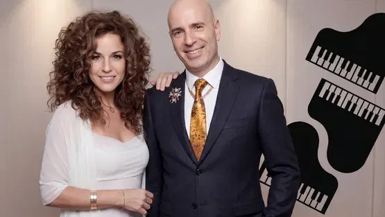גיל שוחט מס' 2 - מארח את גלית גיאת "העולם שבין שושנה דמארי ואום כולת׳ום"