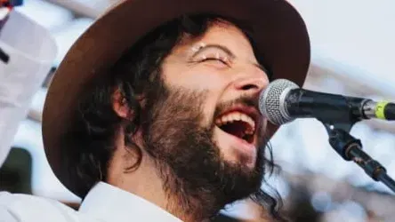 יותם מהלר בהופעה - פיוטים ושירה בציבור