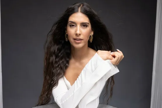 נופר בטאט | סיבה לשמוח בתאטרון הבית גולדה