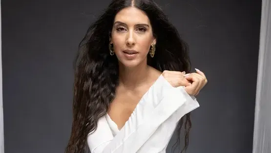 נופר בטאט | סיבה לשמוח בתאטרון הבית גולדה