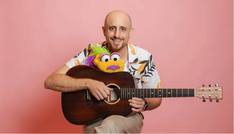 יואב מפוחית וגיטרה