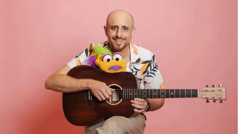 יואב מפוחית וגיטרה