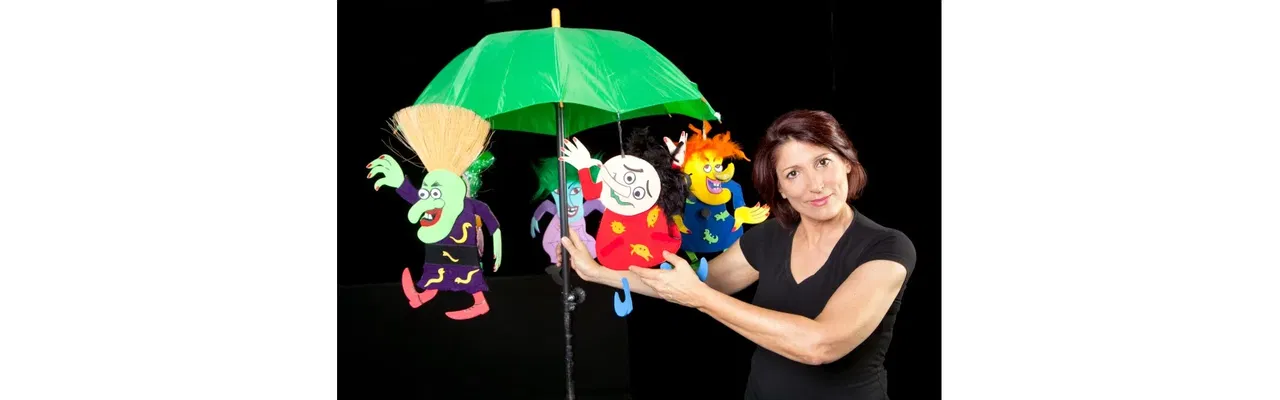 הצגה: 5 מכשפות הלכו לטייל/תיאטרון המטמון (לגילי 7-3)