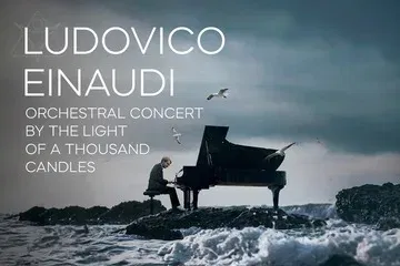Ludovico Einaudi - תזמורת לאור אלף נרות
