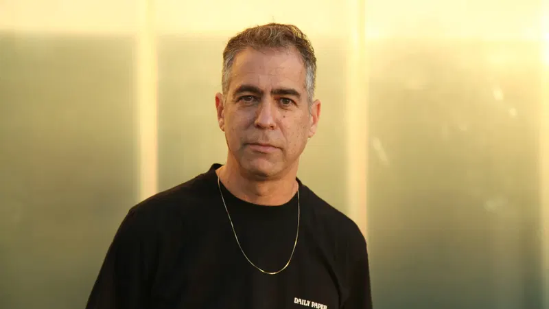 יהלי סובול – מספיק בנאדם