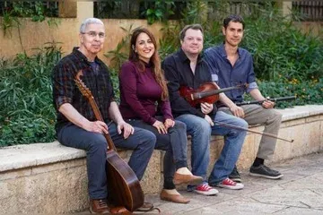 קטיפה שחורה בשבלול