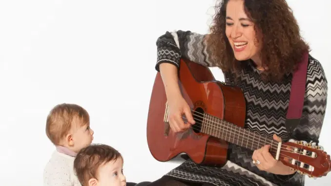 מירב והגיטרה - הליכה עד שלוש