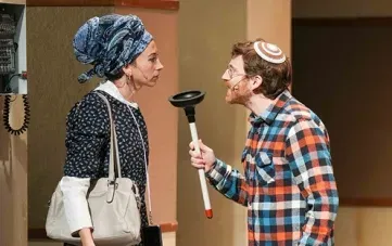 הצגה: חנאל ומכבית