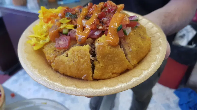 כשקובה וקובנה נפגשים: סיור טעימות נוסטלגי בשוק התקווה