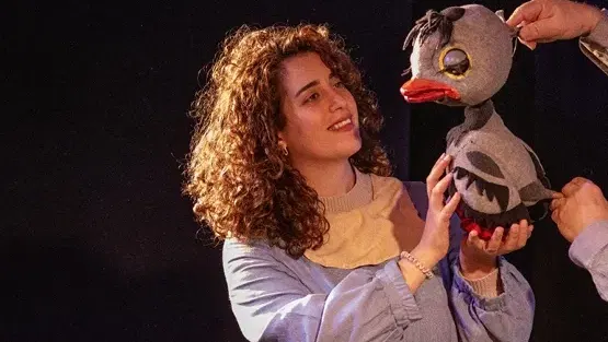 הברווזון המכוער فرخ البط القبيح