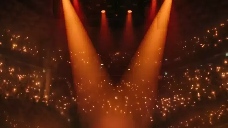 הצדעה לביטלס – MAGICAL BAND עם דפנה ארמוני ודנה עדיני