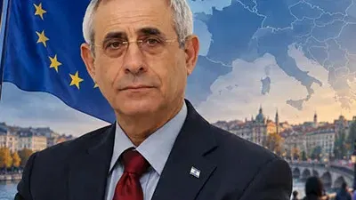 ד"ר מרדכי קידר מגיע לספריה