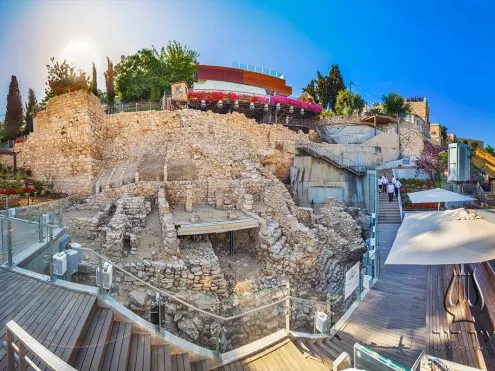 תגליות בעתיקות – סיור לחידושי החפירות בגן הארכיאולוגי