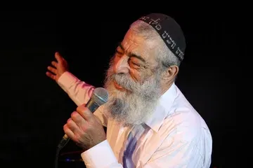 דייט עם אומן - מס' 1 עונה 26-27 - אריאל זילבר