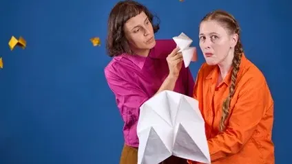 אקווקוודלה – הצגת ילדים וילדות מבית תאטרון הקרון בביתה