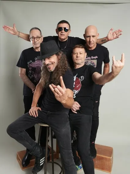 חמישי בפארק - אתניקס