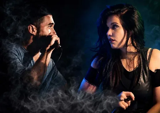מהשדים שבפנים ועד שתגיע האהבה