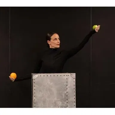 איך הגעתי לכאן? אורי לנקינסקי בכורה!