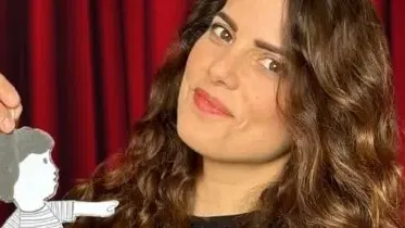 ההצגה "איתמר מטייל על קירות"