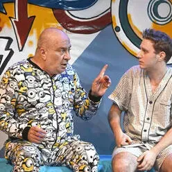 בנעליו - תיאטרון אורנה פורת לילדים ולנוער
