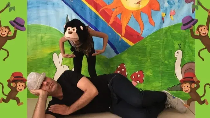 שעת סיפור בספרייה - מוכר הכובעים