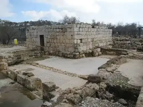 "לכו נא אל מקומי אשר בשילה" (ירמיהו ז')