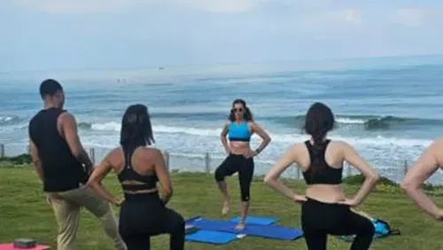 תרגול יוגה בשישי