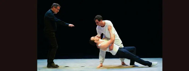 חינם ! יום שני 5/10: ההצגה "חפץ לב" – תיאטרון הסימטה
